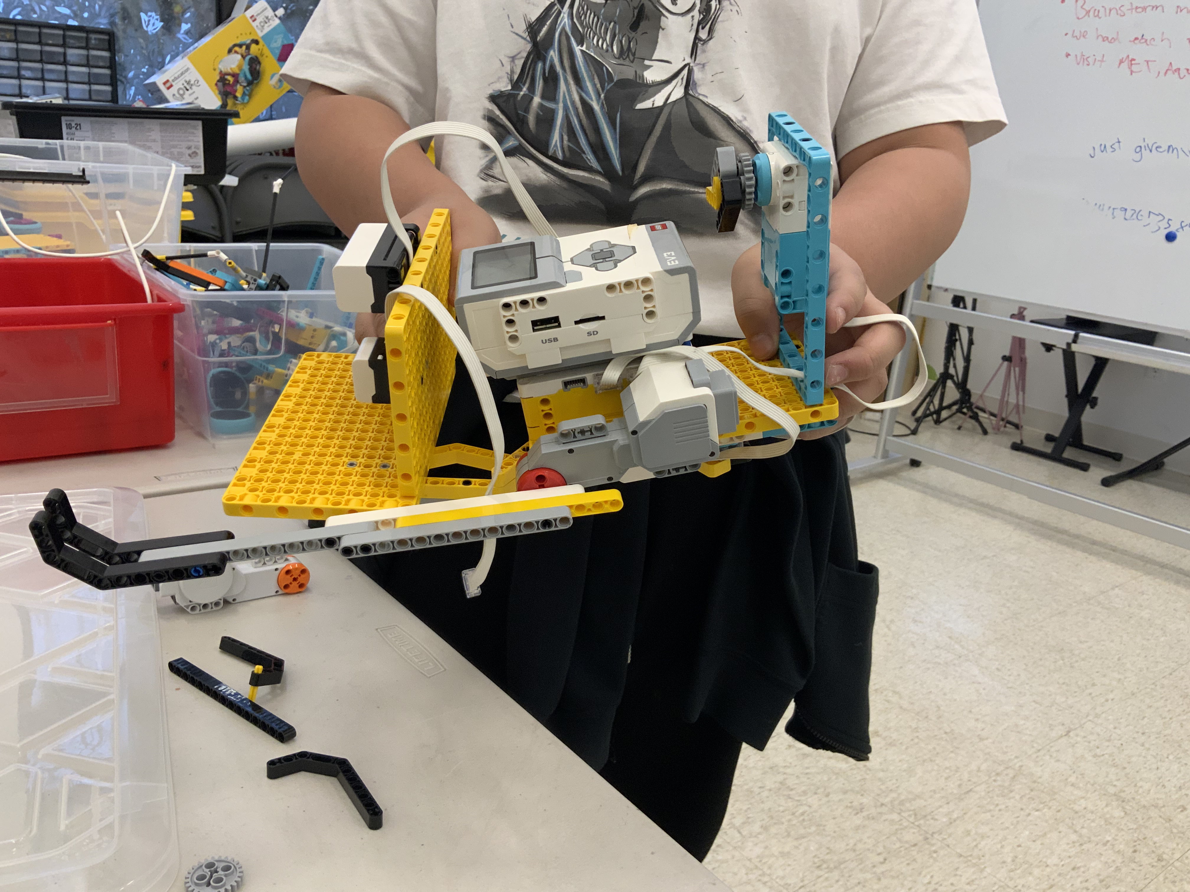 FLL 2024-2025 robot table